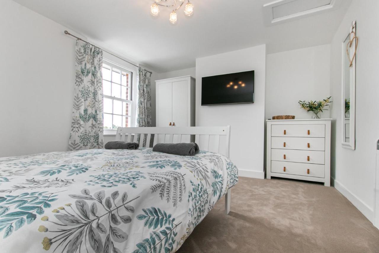 Mill Dam Lake House Saint Osyth Esterno foto