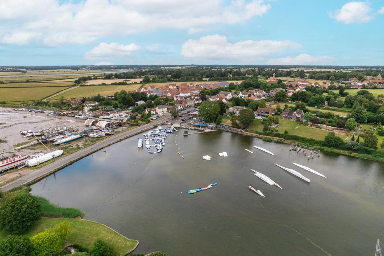Mill Dam Lake House Saint Osyth Esterno foto